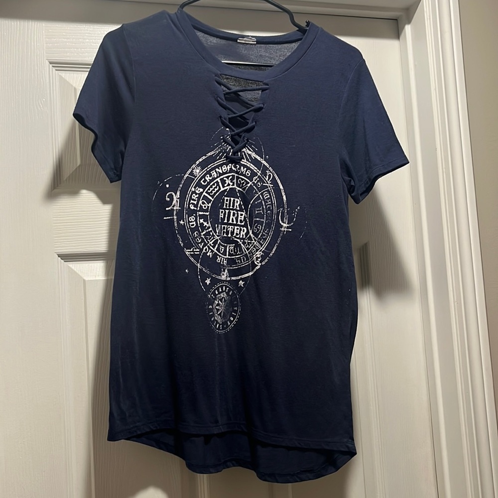 Women’s casual tee
